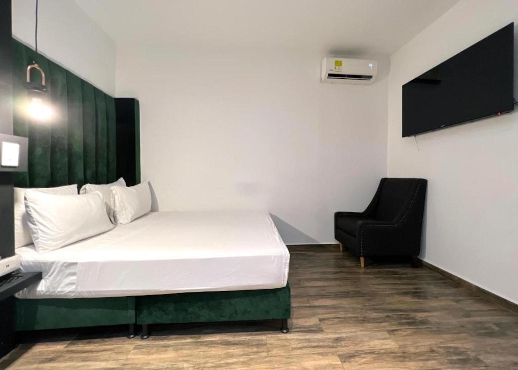 Hotel Lleras Medellín Buitenkant foto