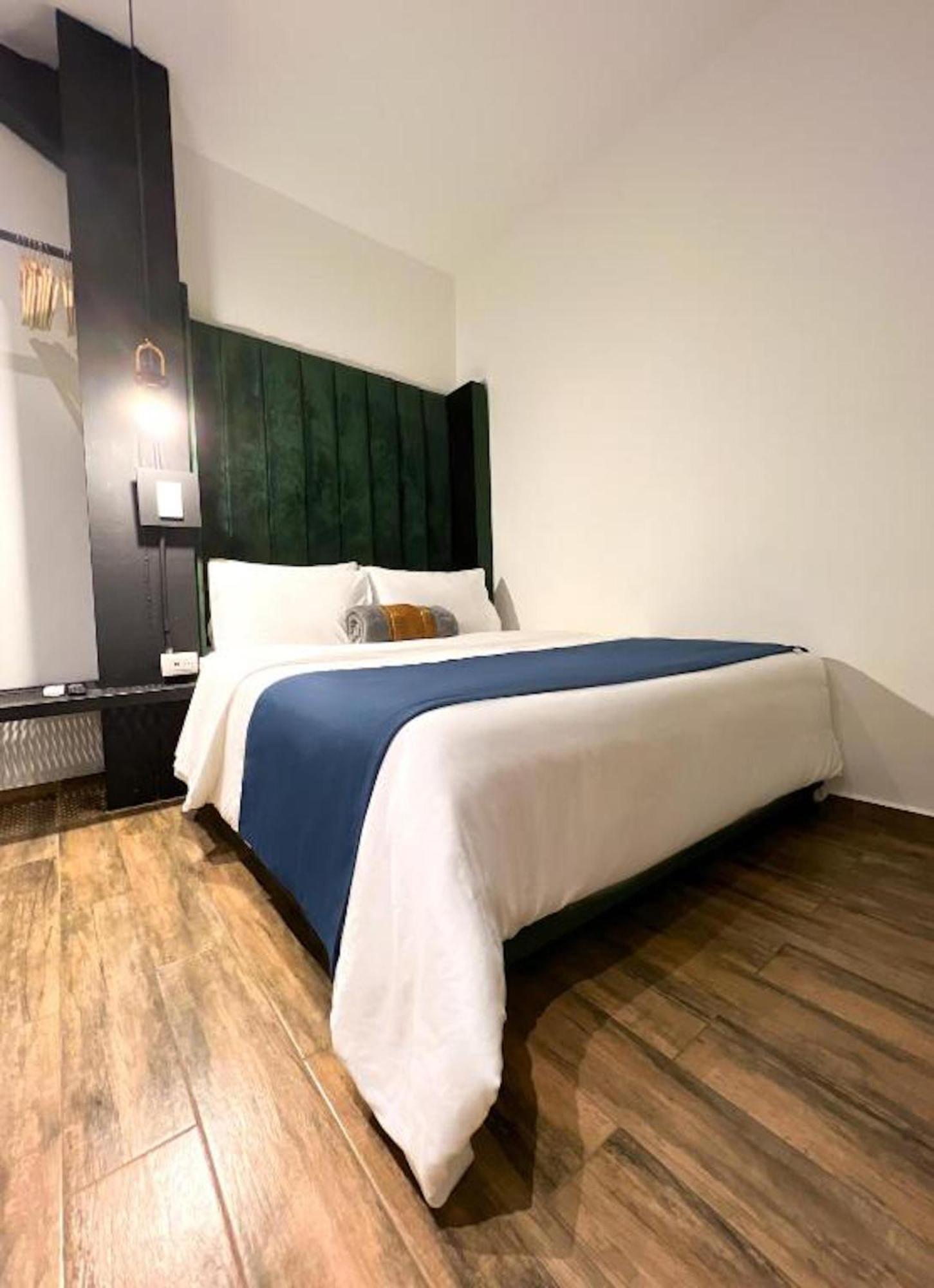 Hotel Lleras Medellín Buitenkant foto