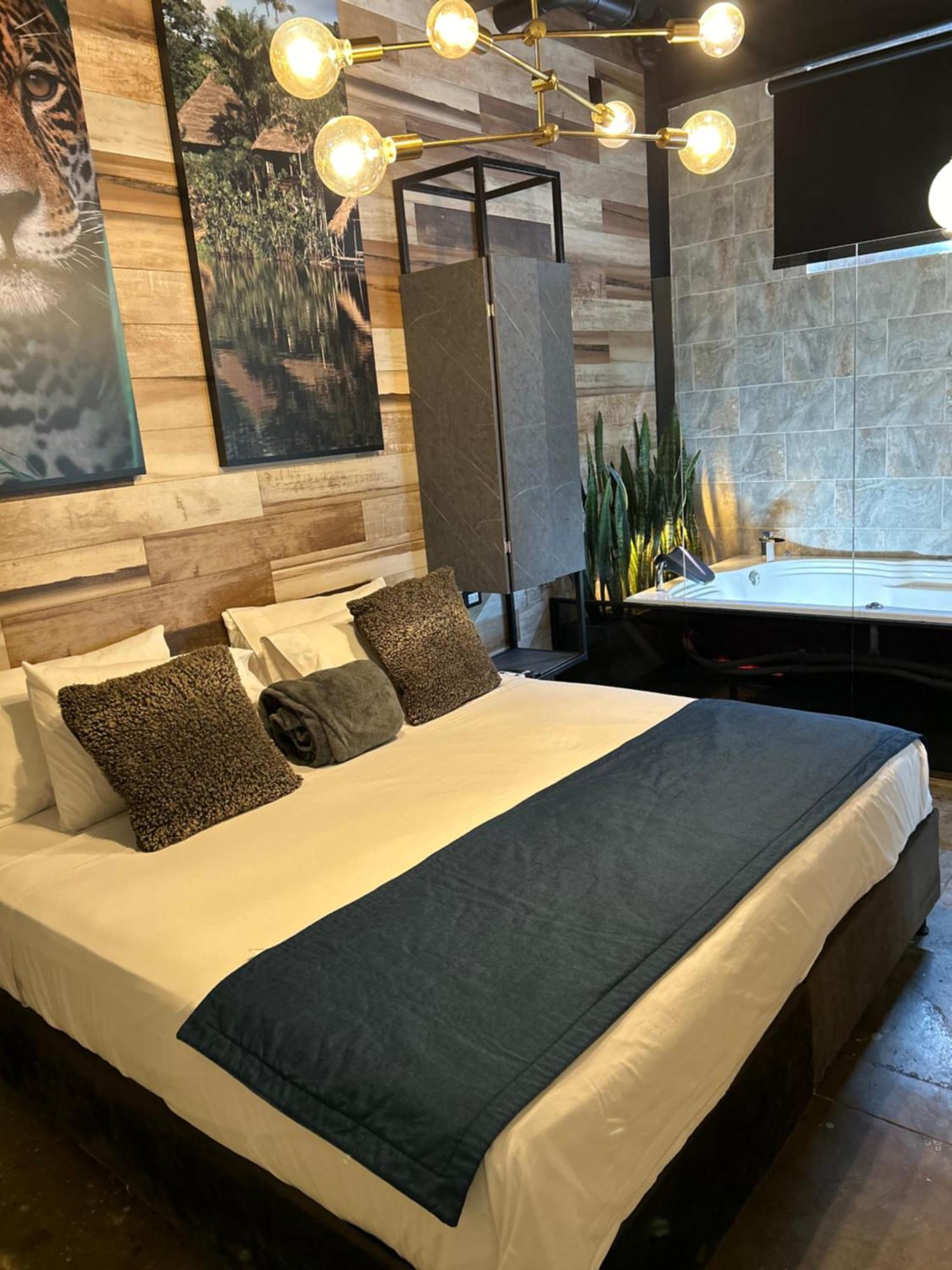 Hotel Lleras Medellín Buitenkant foto